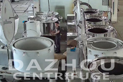 如何安全操作平板吊袋離心機，避免意外發(fā)生？